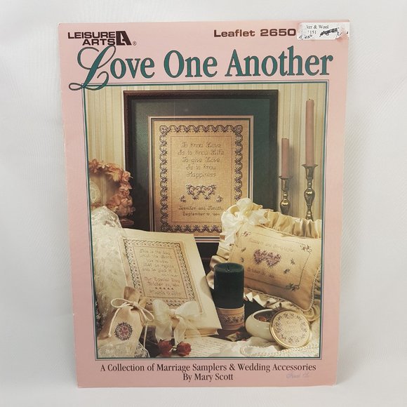 Vintage 80s 90s Cross Stitch Pattern Books Needlework Craft Books Finger Towel - Picture 2 of 16